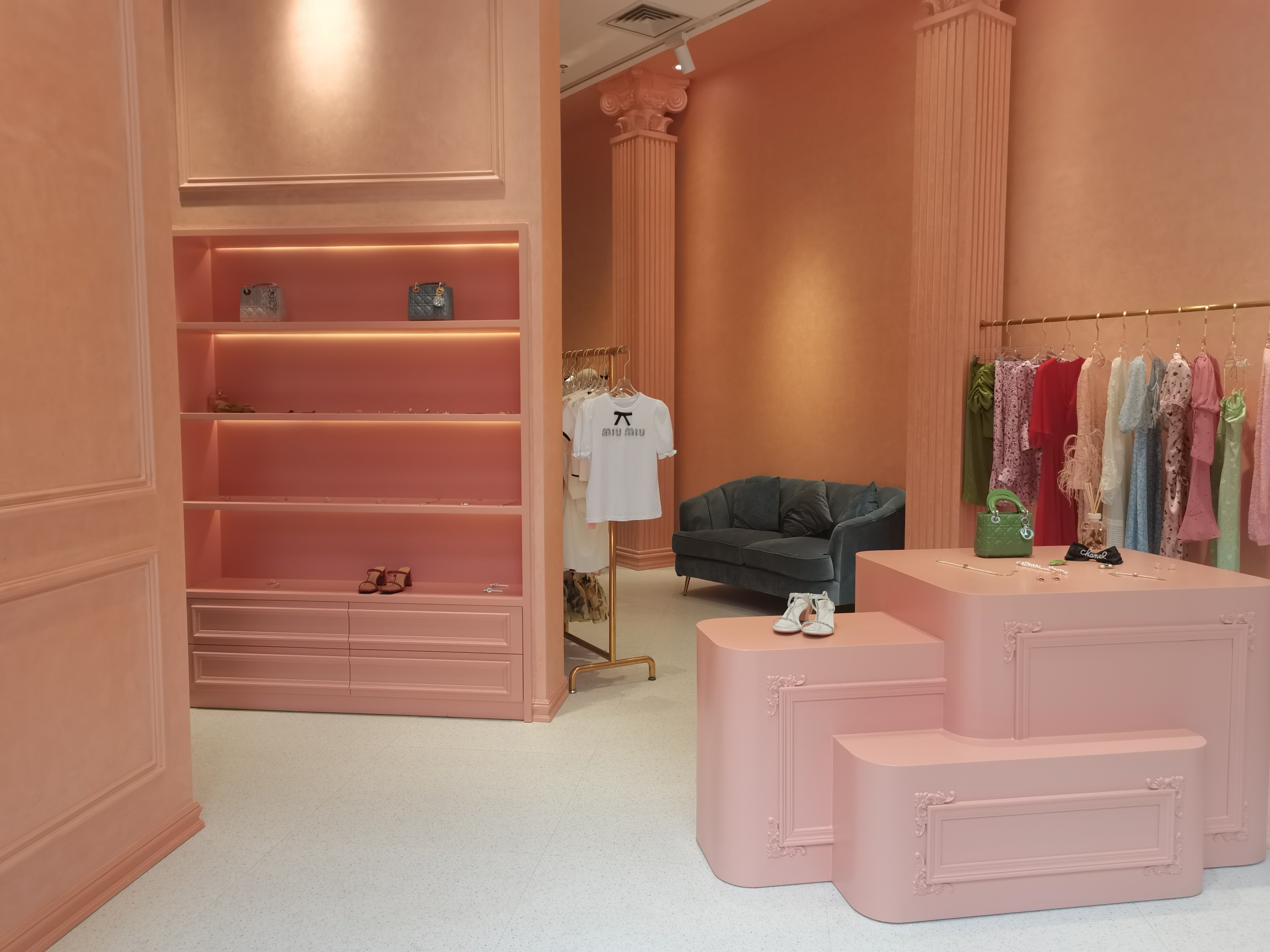 服装店-重庆-Romanchic