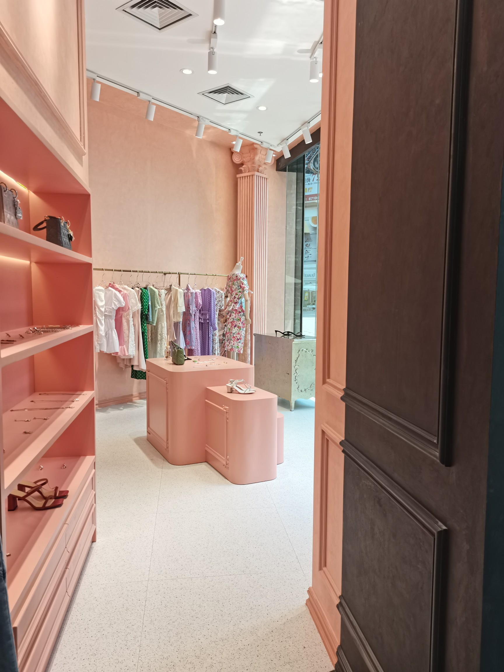 服装店-重庆-Romanchic