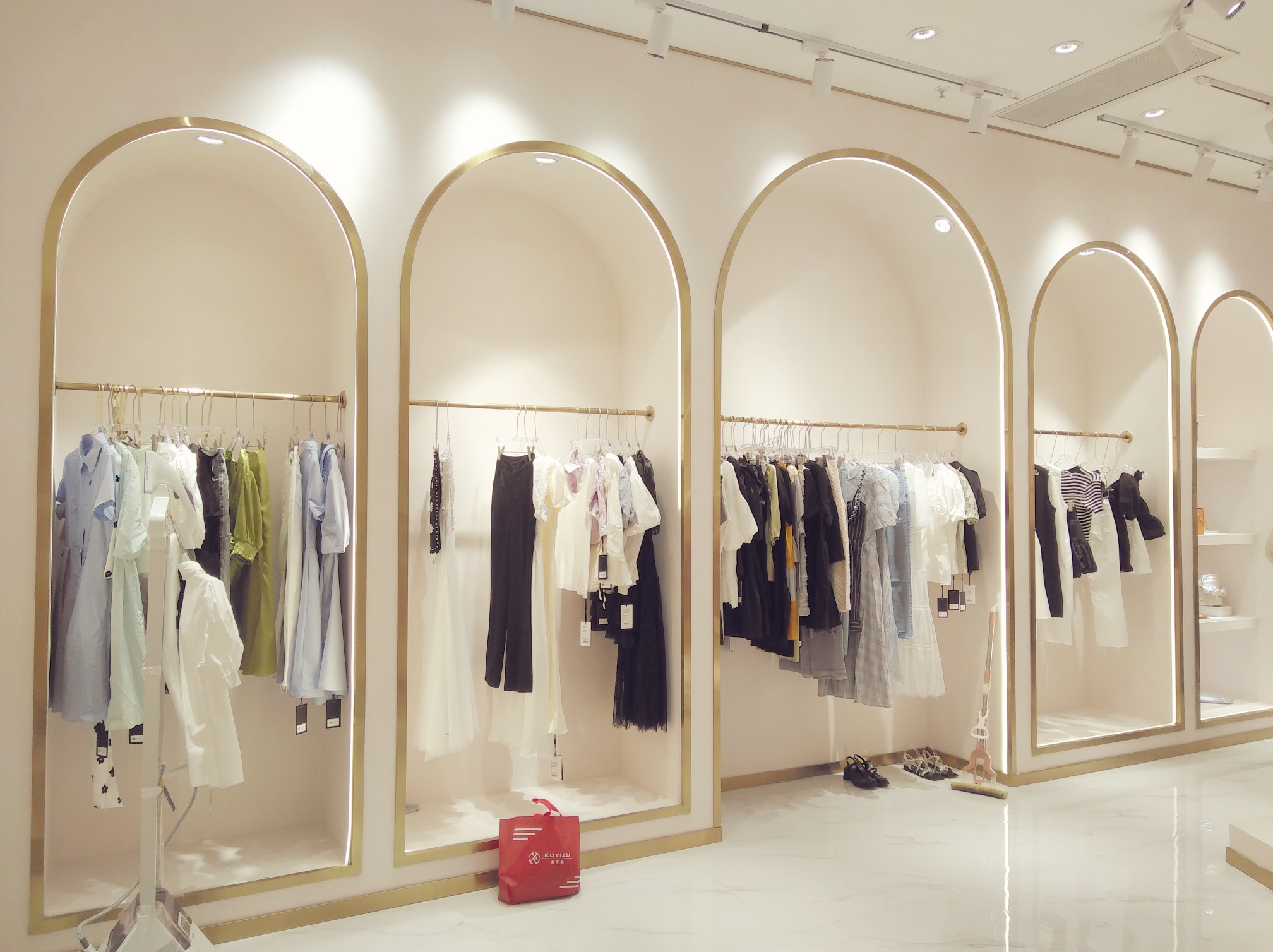 服装店-重庆-司桐