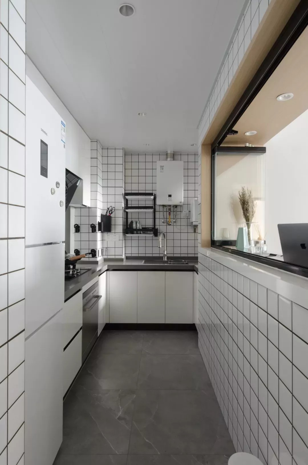 新港东财经大学教师楼