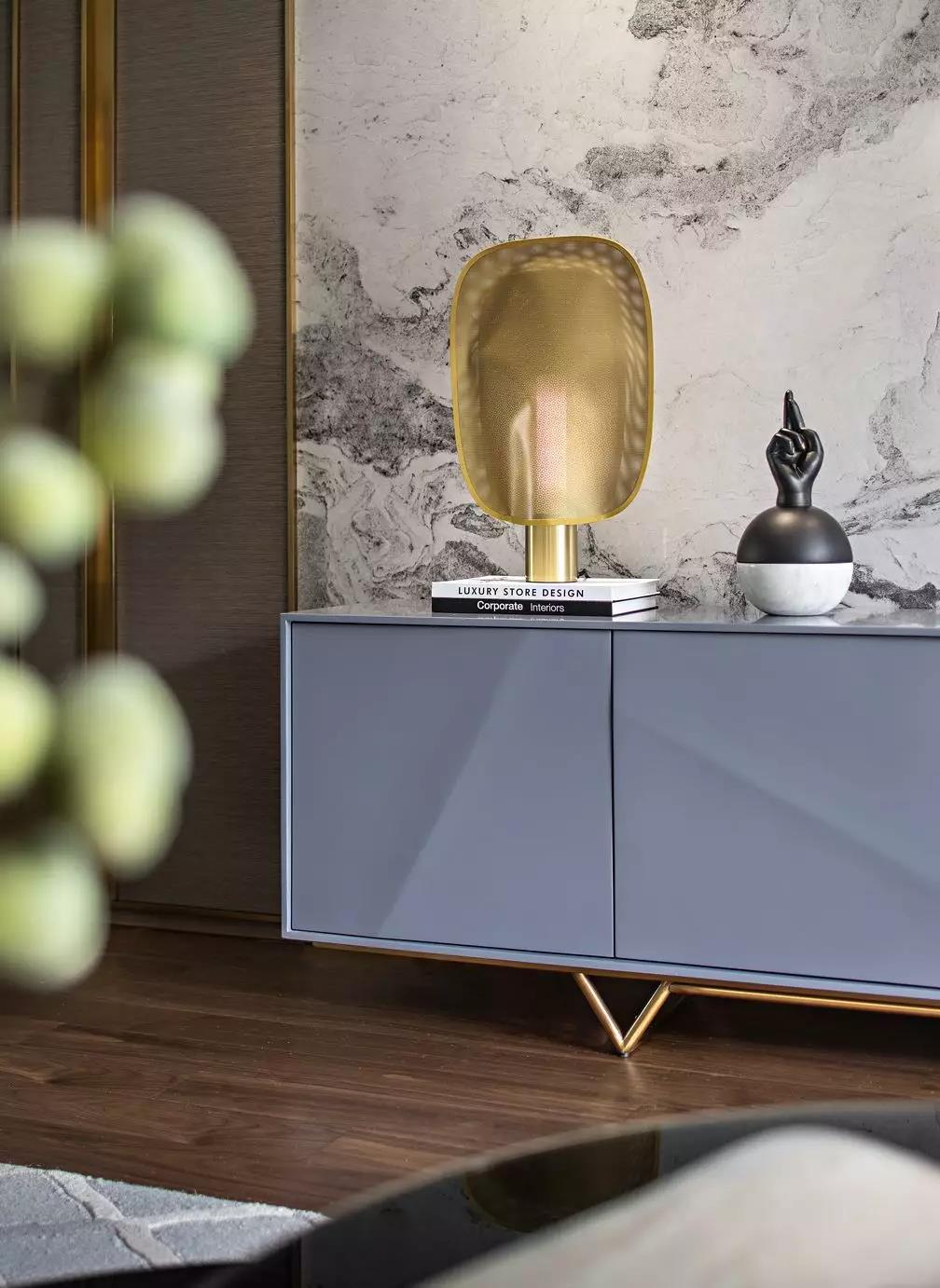 精致带点小奢侈，平凡生活的最好姿态