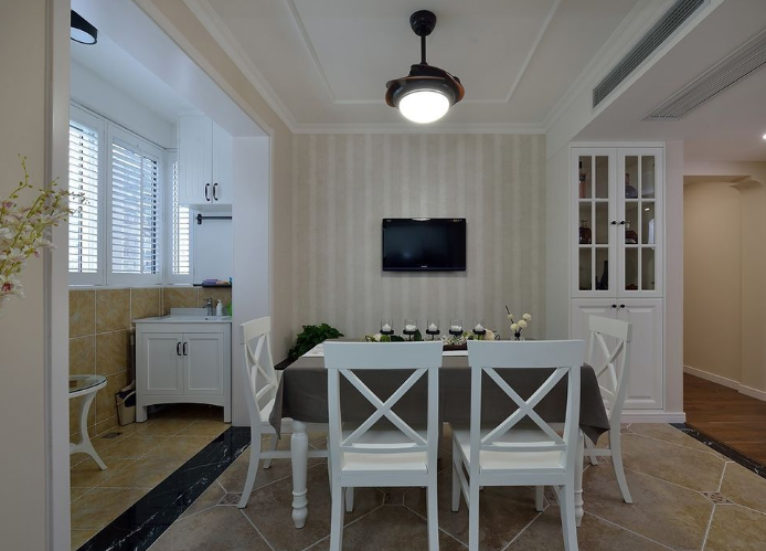 130平 暖色营造的美式