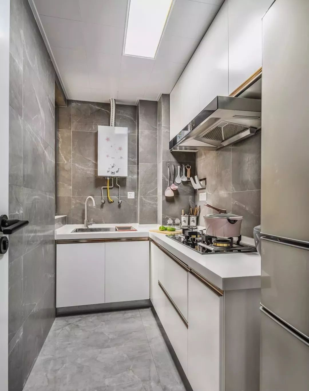 68平的现代轻奢风