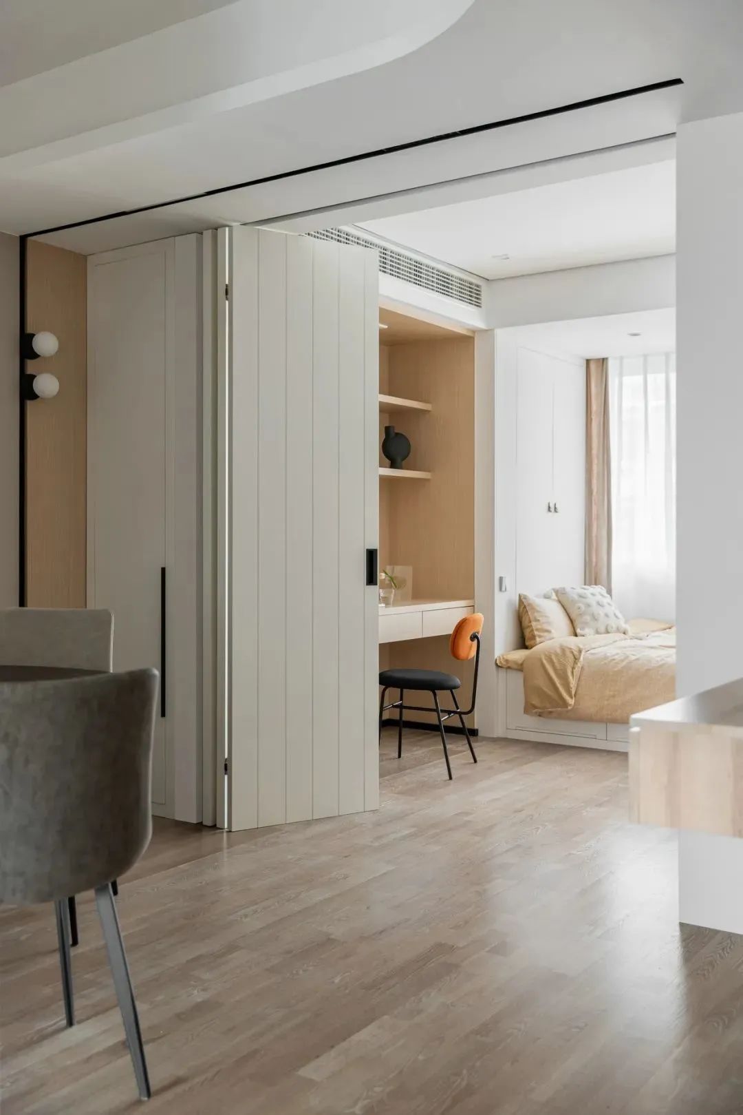 92m²原木风+隐藏收纳，这对夫妻小两房，我太爱了！