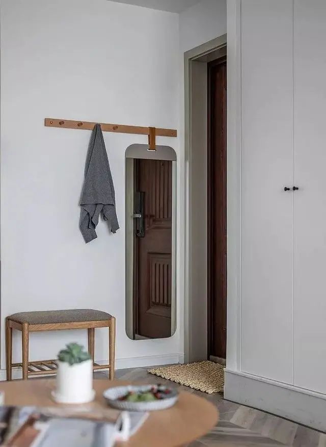 106㎡三居室，北欧风装修，颜色的搭配纯粹干净，