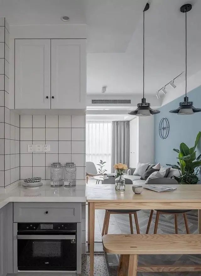 106㎡三居室，北欧风装修，颜色的搭配纯粹干净，