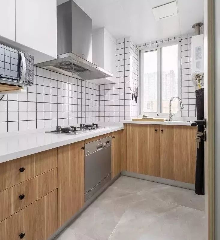 一眼就爱上了！115㎡简约原木风，自然又温馨！