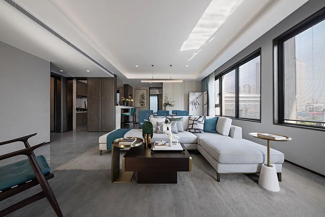 169㎡现代简约 | 干净纯洁，明亮和煦的家