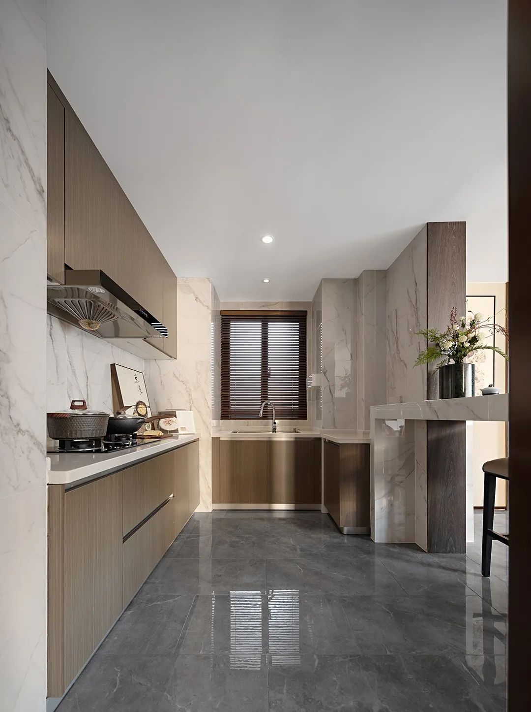 169㎡现代简约 | 干净纯洁，明亮和煦的家