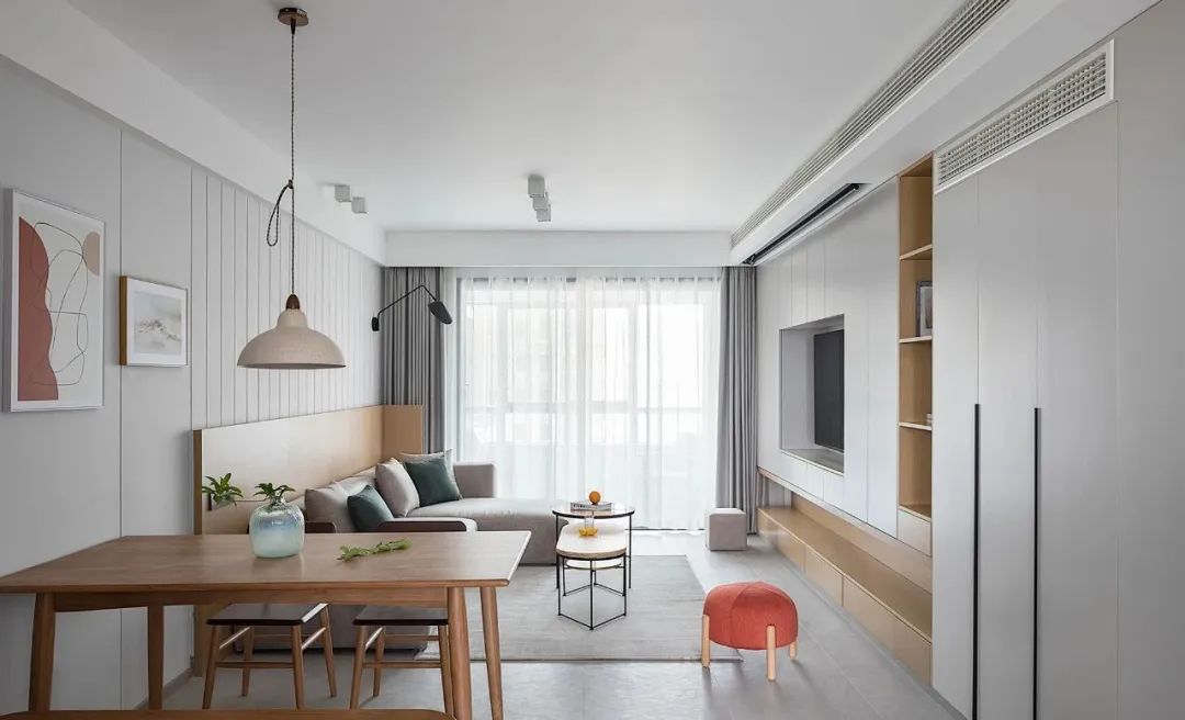 108平现代简约婚房，客厅整墙收纳柜，简单洁白的配色太舒服了！