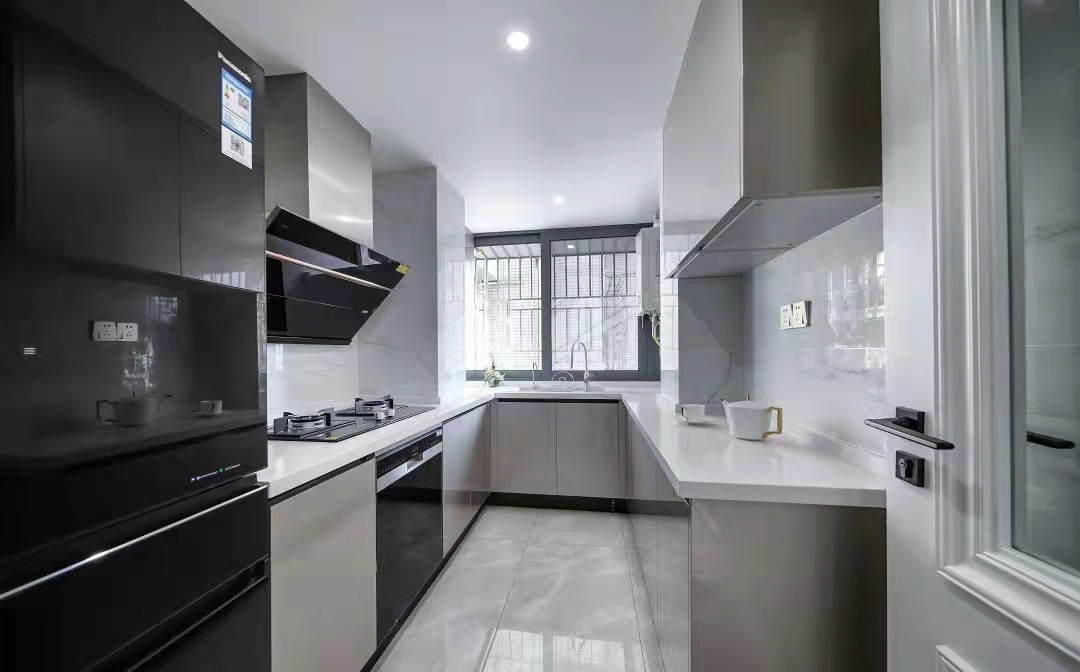 140平轻奢风格装修案例