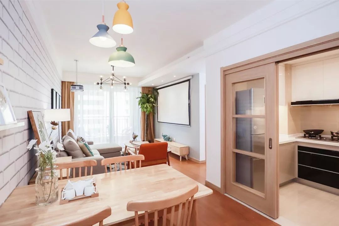 107平北欧三房，一进门眼睛就亮了，实在漂亮！