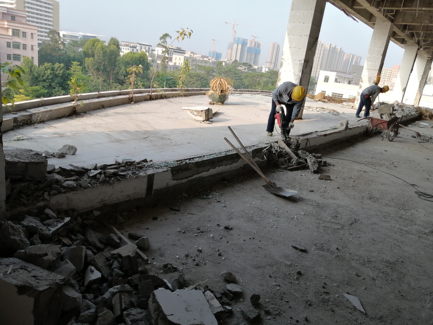 坪山肯渡动漫城工业区整体改造拆除