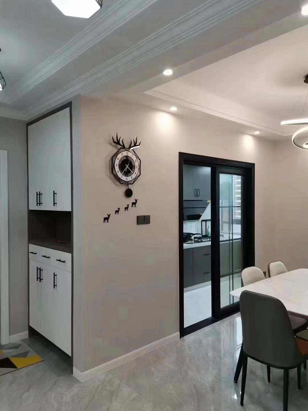 100㎡简约风格 ，温馨舒适家居。