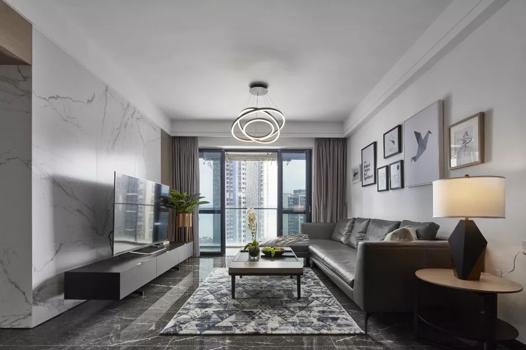 150平现代风大宅，简单时尚的设计，让年轻人迷醉！