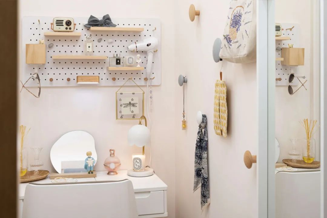 80m²奶油色+原木风：这个治愈原木小屋，不仅超强收纳又颜值满满！