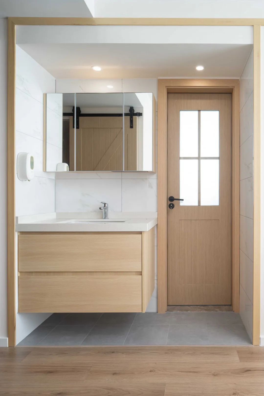 80m²奶油色+原木风：这个治愈原木小屋，不仅超强收纳又颜值满满！
