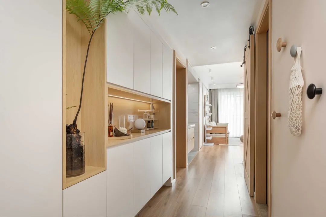 80m²奶油色+原木风：这个治愈原木小屋，不仅超强收纳又颜值满满！