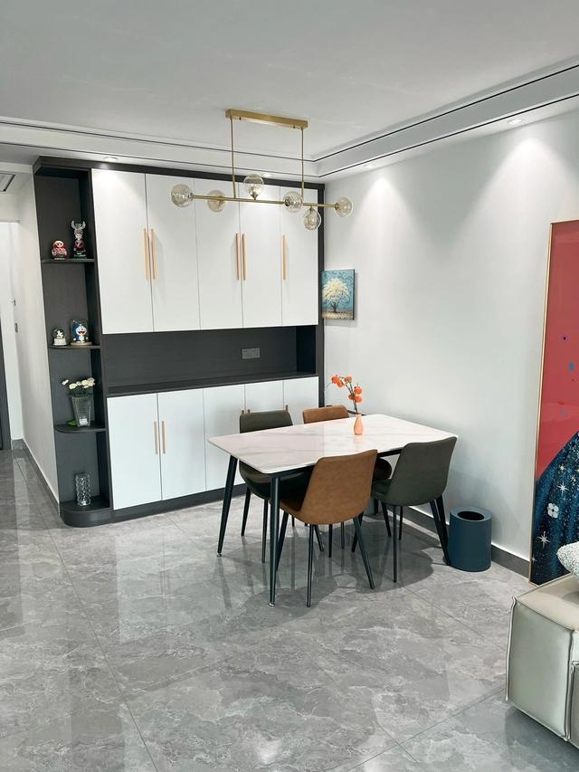 120㎡现代风格，沉稳又不失灵动。