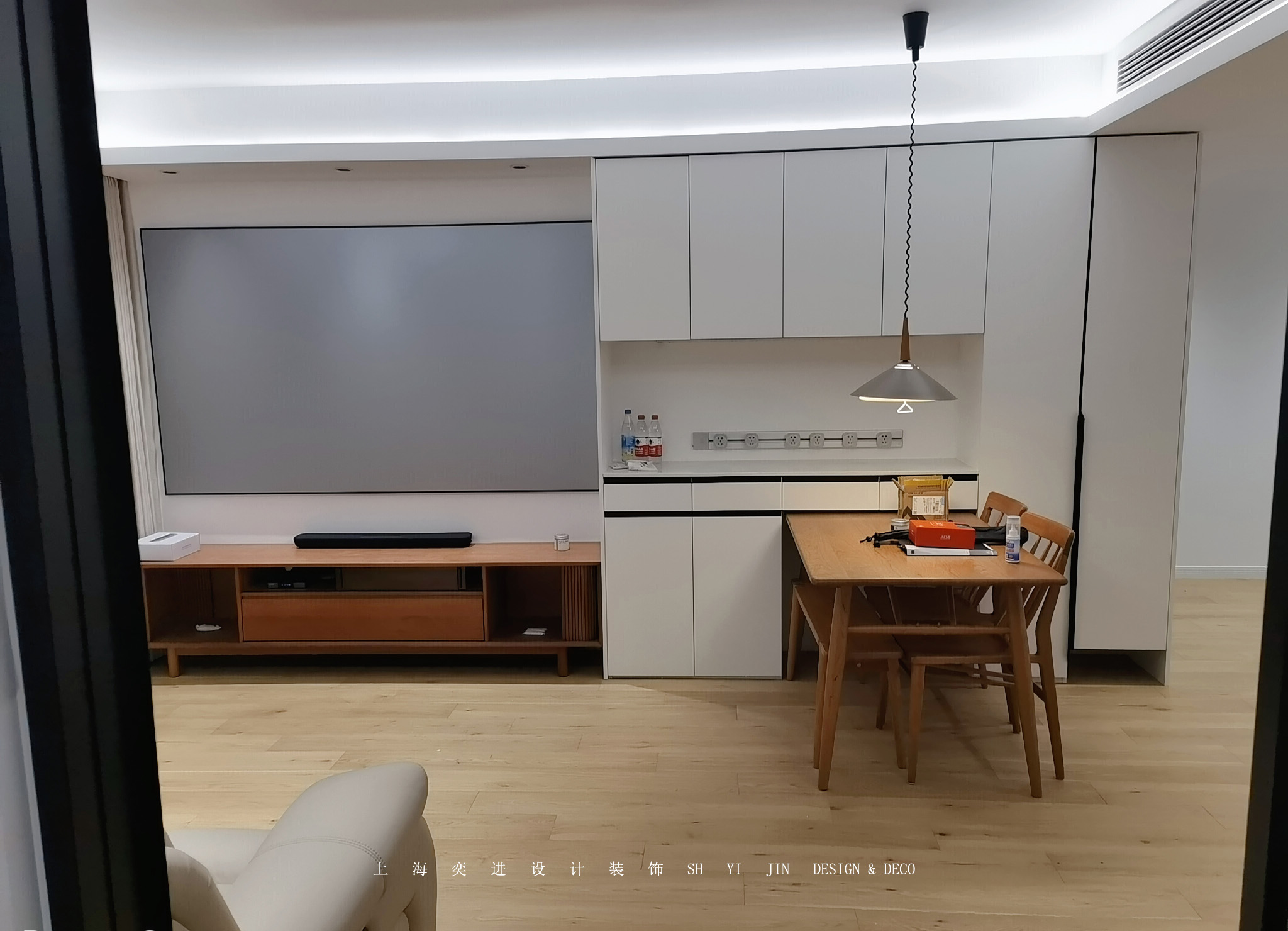 三口之家，带点日式住宅，温馨又舒适。