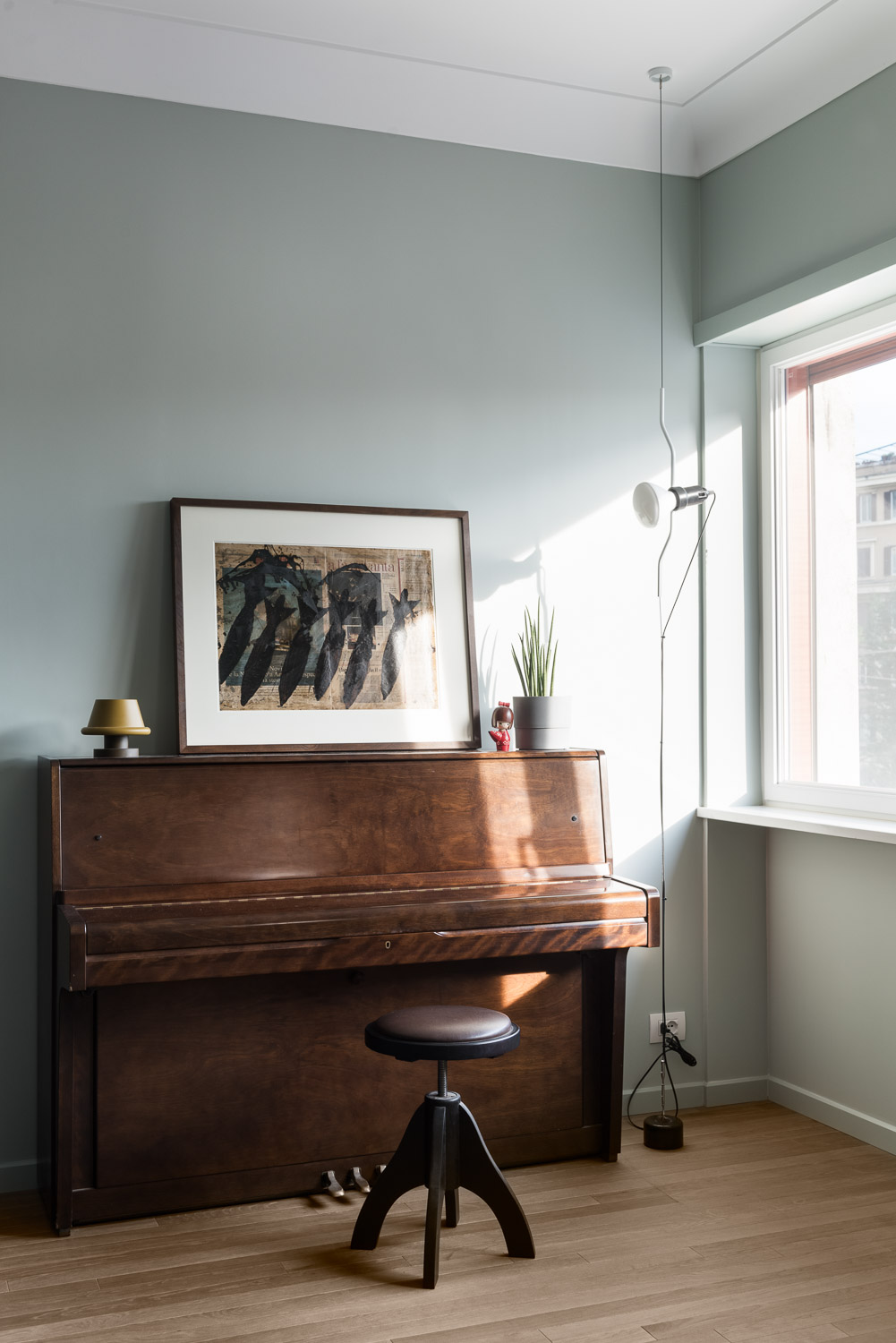 180㎡白色简净公寓，点缀清新绿意！