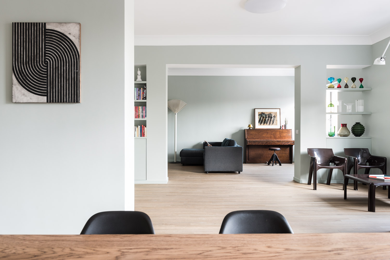 180㎡白色简净公寓，点缀清新绿意！