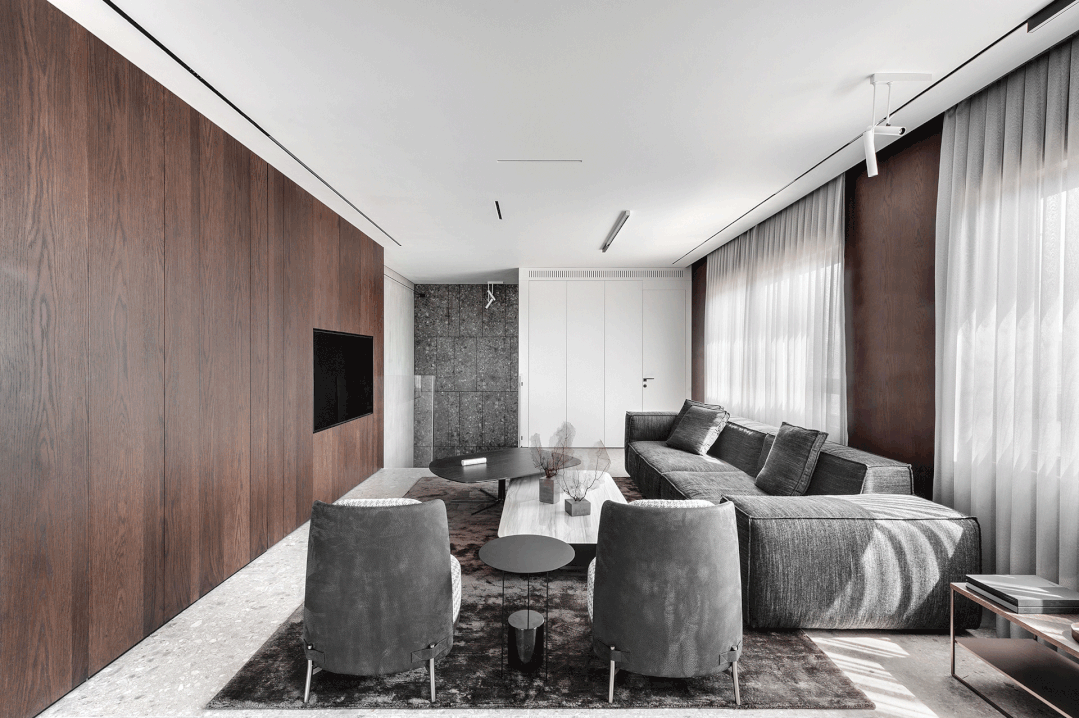 170㎡ 复式公寓，简约高级大宅范！