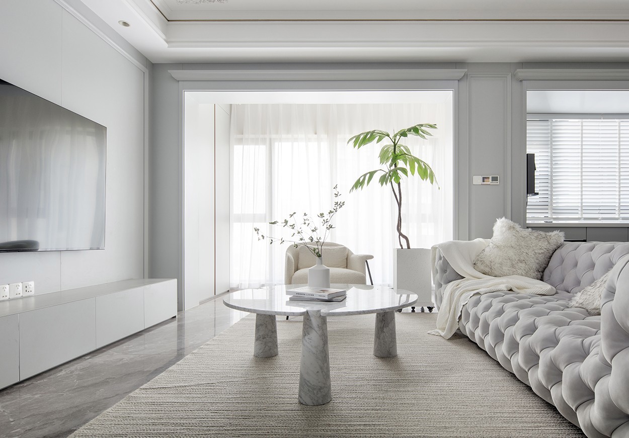 她说：浪漫是生活的精神氧气