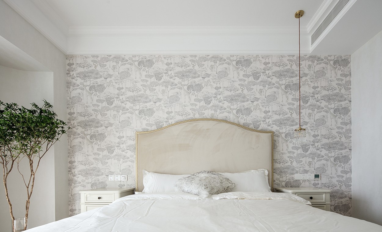 她说：浪漫是生活的精神氧气