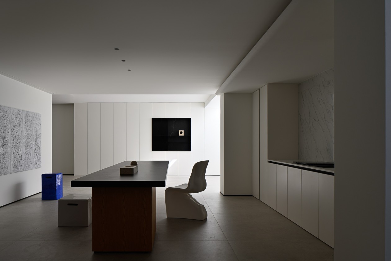 340㎡诗意极简，追着光的家！