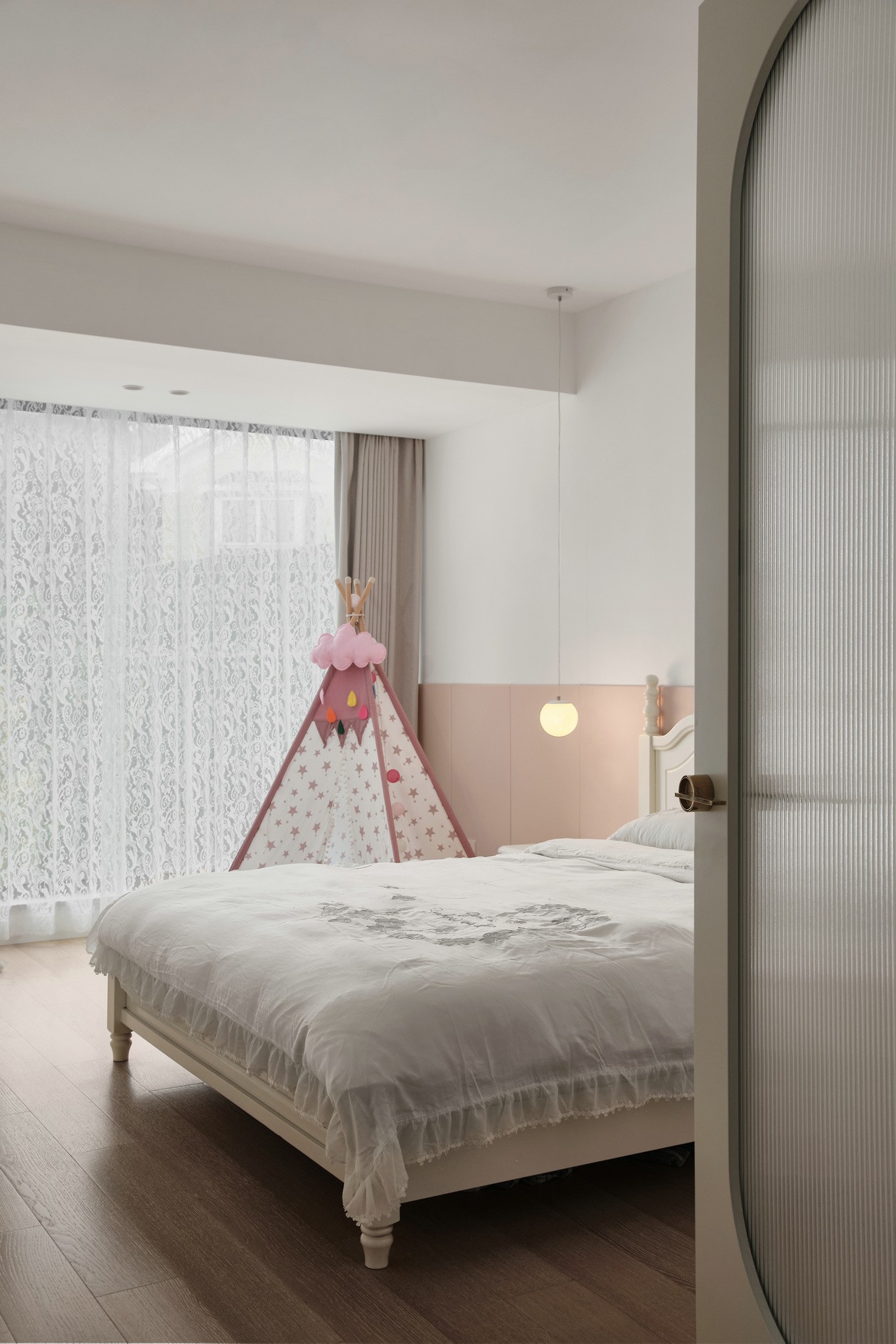 被这家客厅和餐厅迷住了双眼