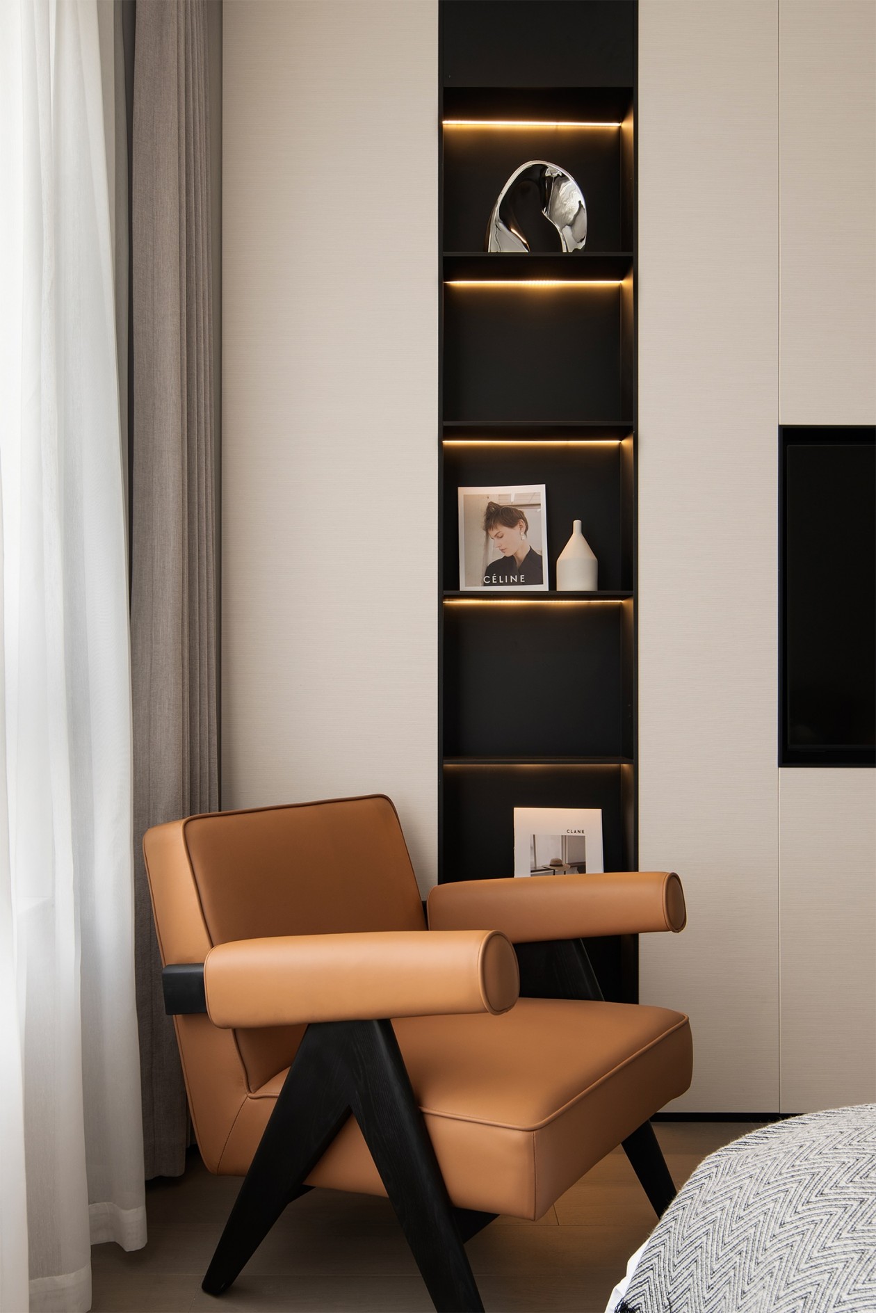 隐入色彩，忠于感知