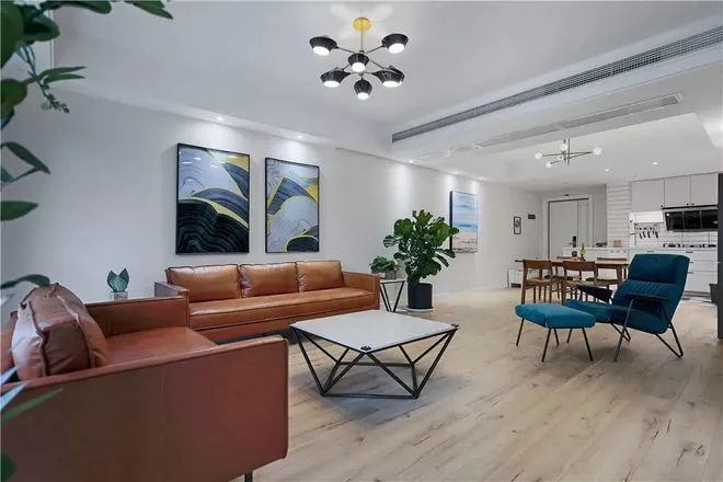 130㎡现代风，简约舒适与轻奢主义的结合，开放式格局的空间