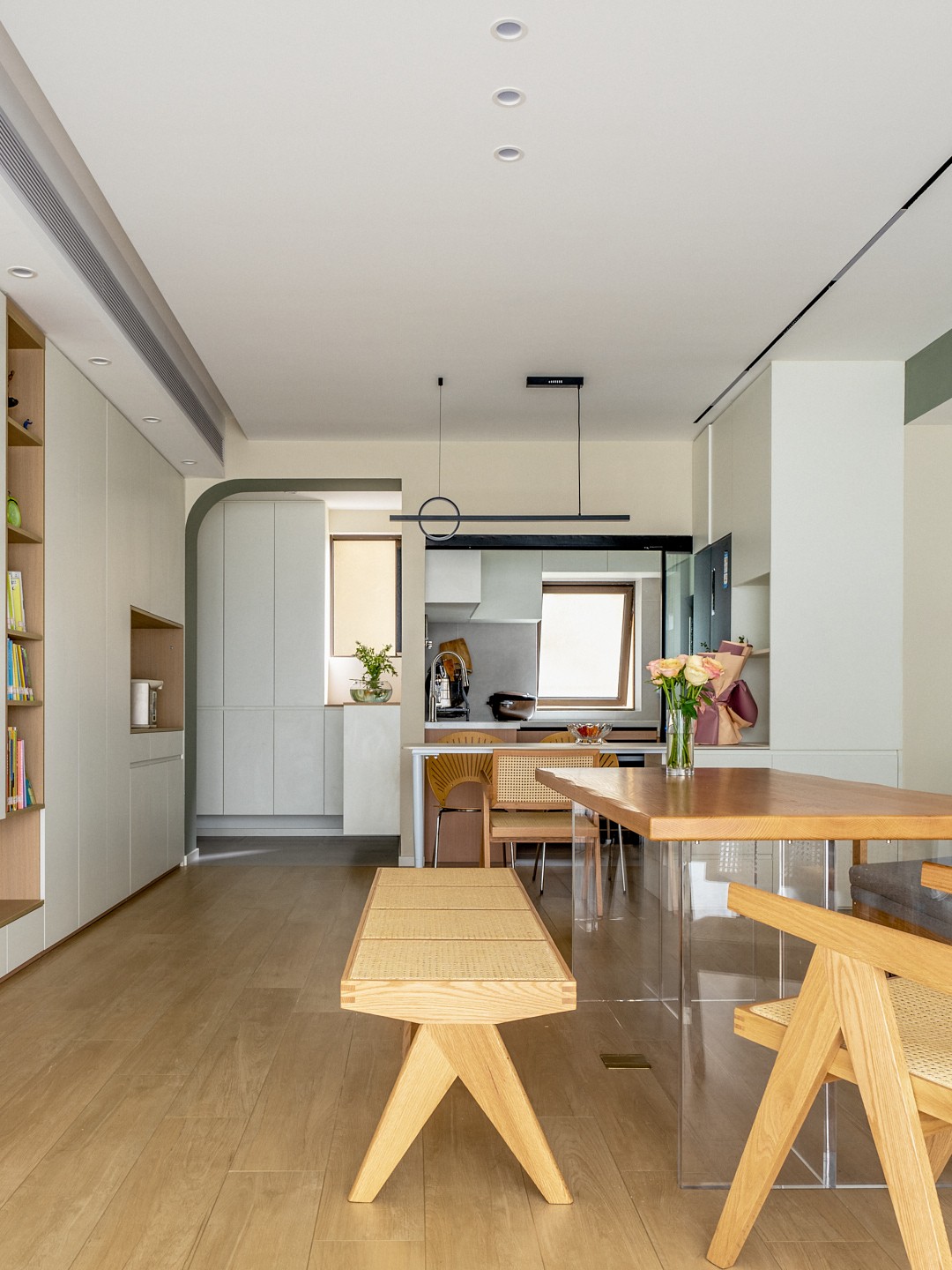 《柔雾》89平杏子灰+伦敦雾，树屋+无主灯去客厅化的亲子房