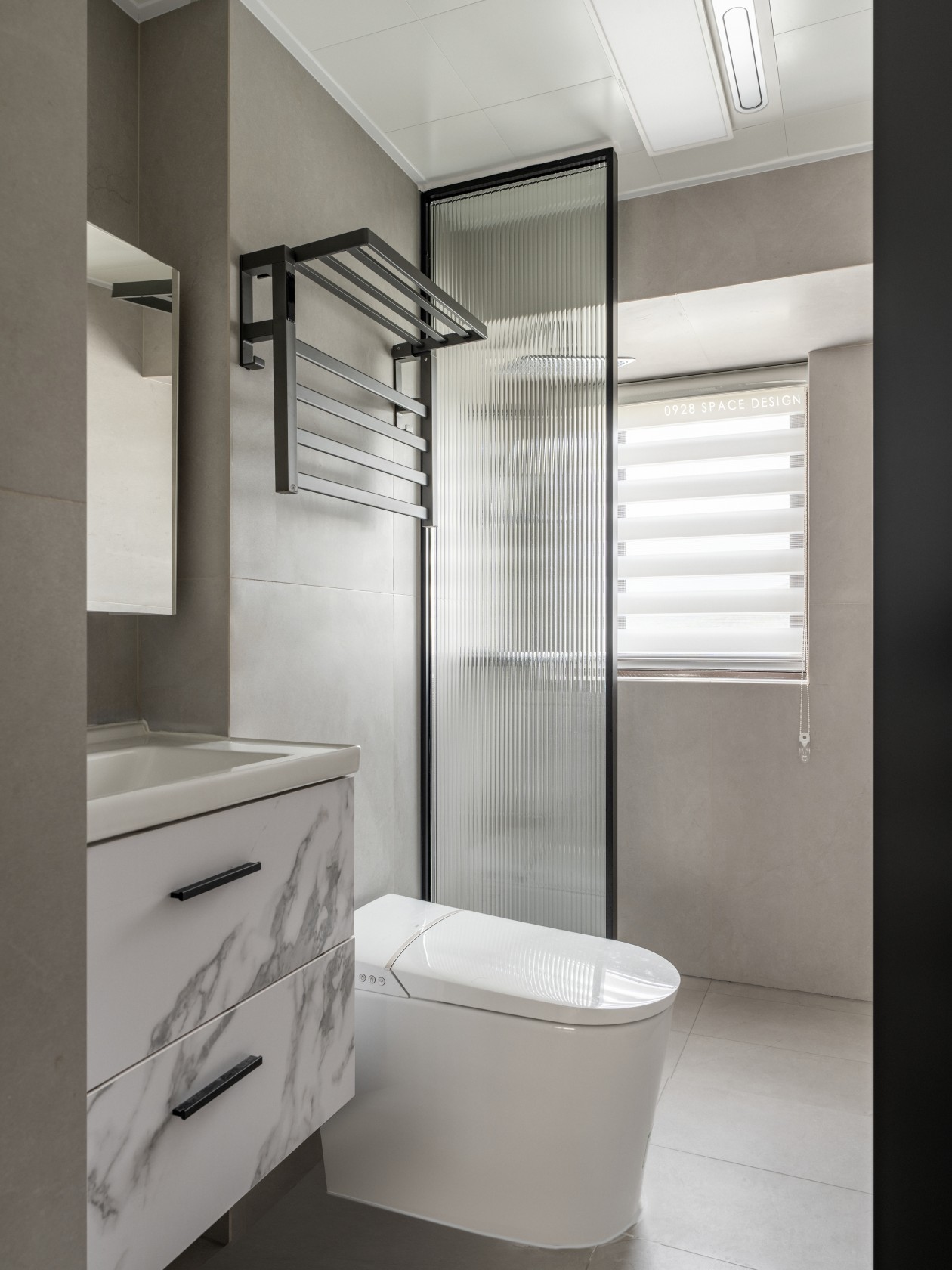 《柔雾》89平杏子灰+伦敦雾，树屋+无主灯去客厅化的亲子房