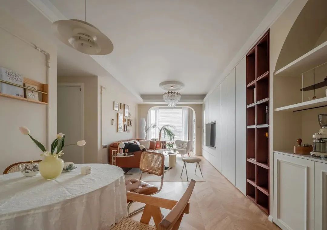 110㎡温馨混搭：多元文化结合，打造典雅旧时光的温馨之家！