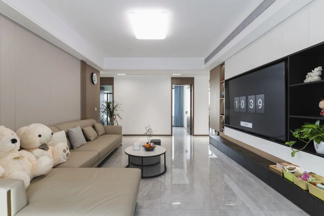 129㎡现代风格：从功能出发，去繁杂存意趣，简约耐看！