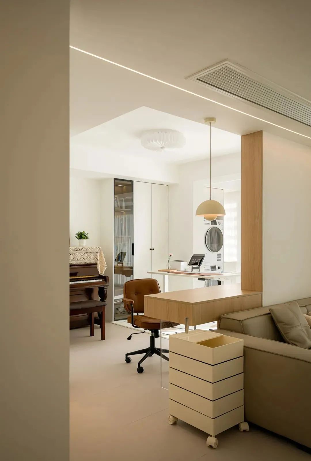 130㎡现代简约风，开放式空间设计，物尽其用，从温暖舒适中感受生活！