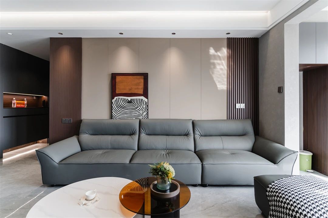 128㎡意式极简：双阳台户型，简单而雅致，平凡且治愈！