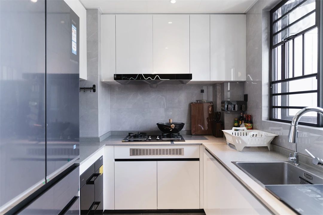 130㎡现代中古风：简约风+暖色调，科技与复古和谐共生！