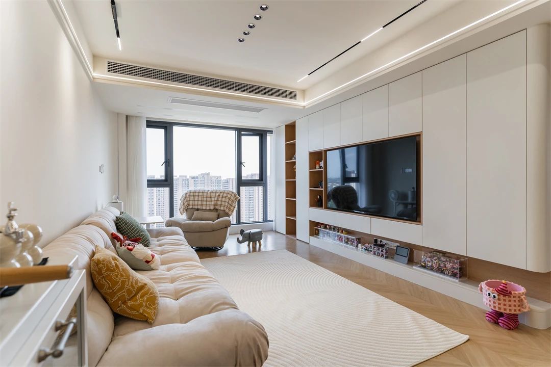 104㎡原木奶油：开放式手法，温柔予光，邂逅优雅浪漫！