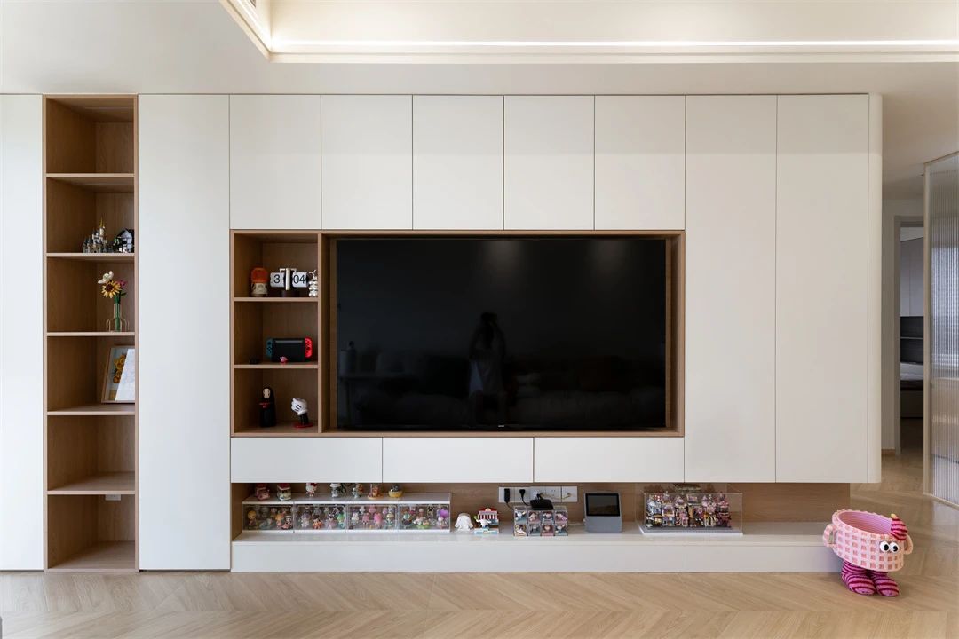 104㎡原木奶油：开放式手法，温柔予光，邂逅优雅浪漫！