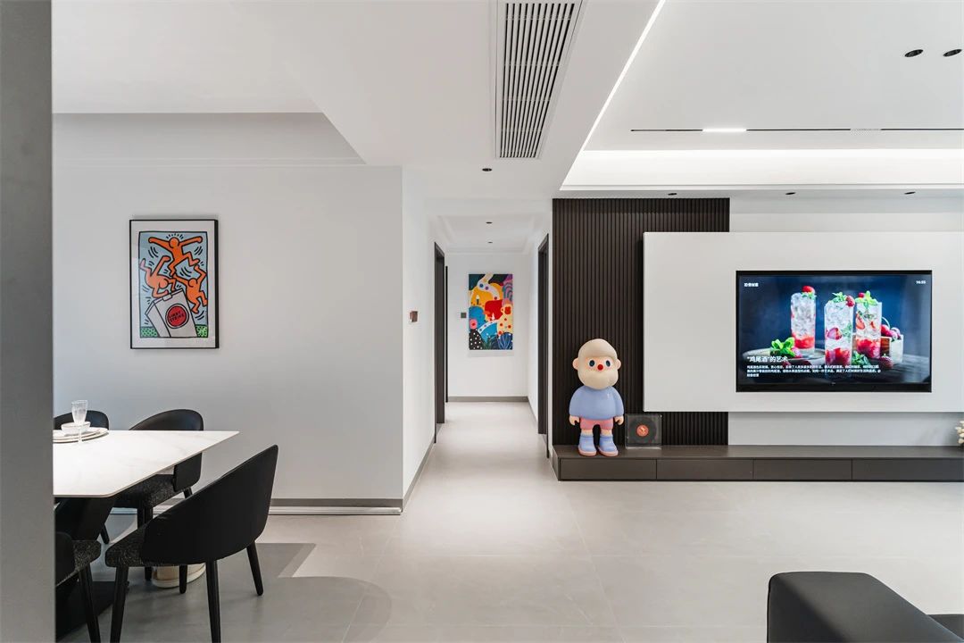  110㎡现代极简：黑白灰极致诠释，追求静谧与和谐的日常！