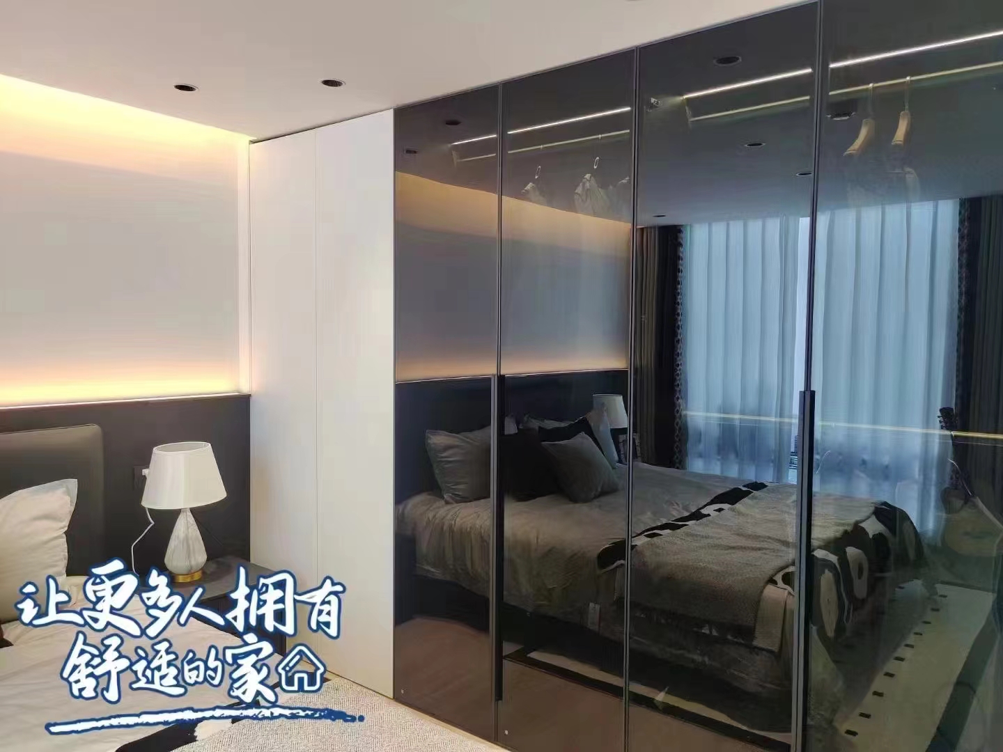 110平现代风格，黑白灰极致诠释，追求静谧与和谐的日常