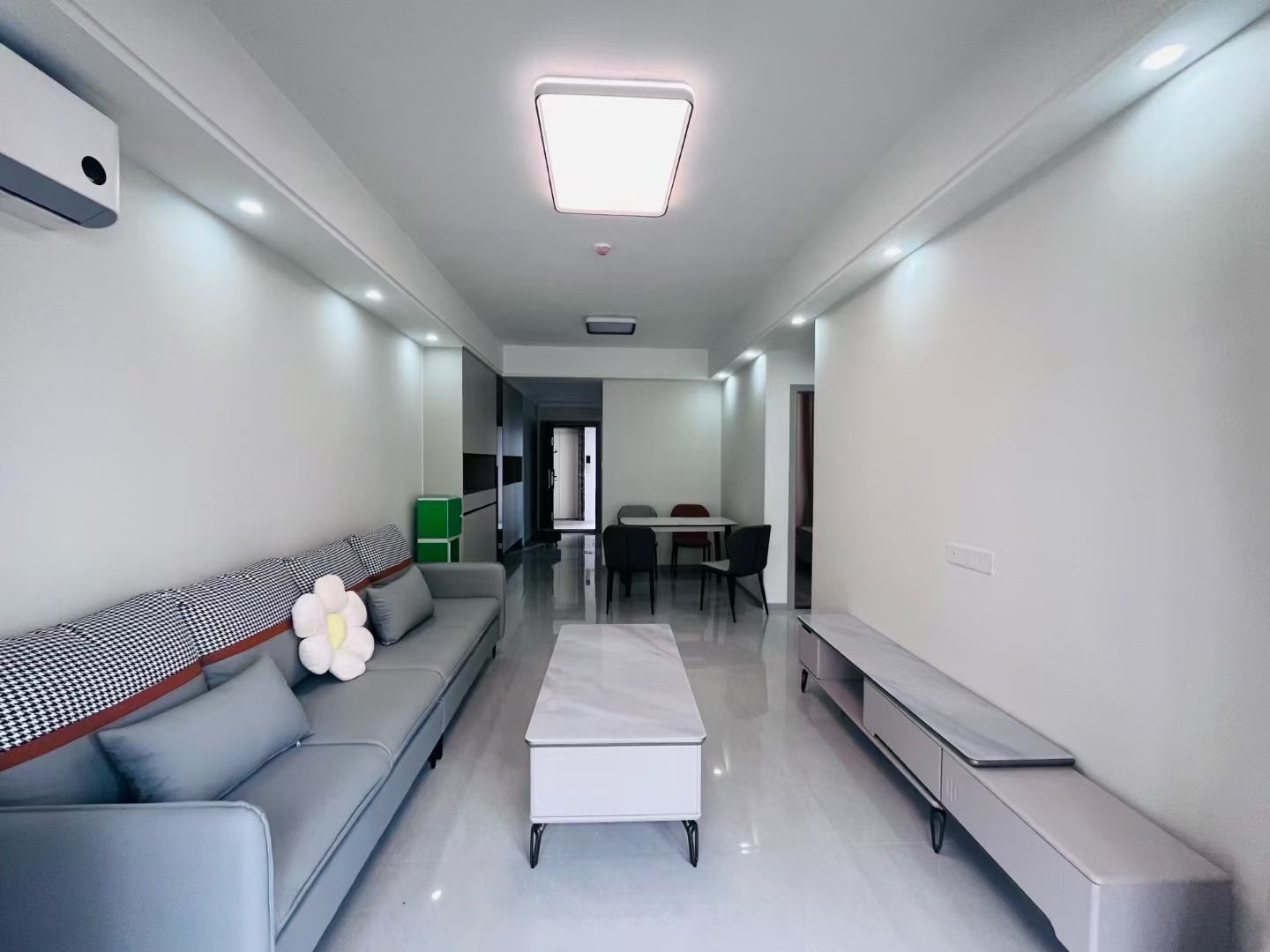 127平现代简约风格