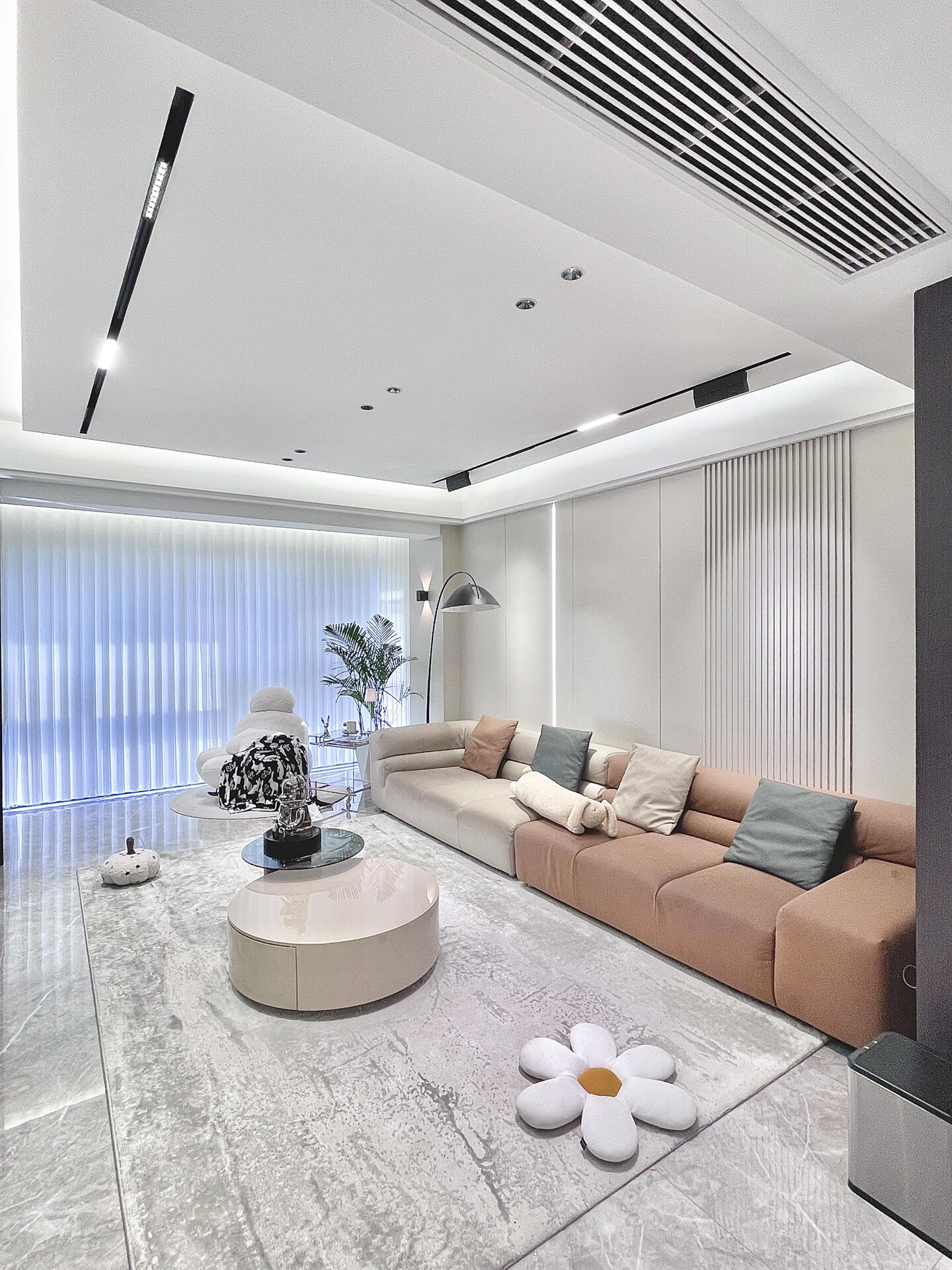 120平现代风格，以最简单的配色，做出最高级的效果品质！