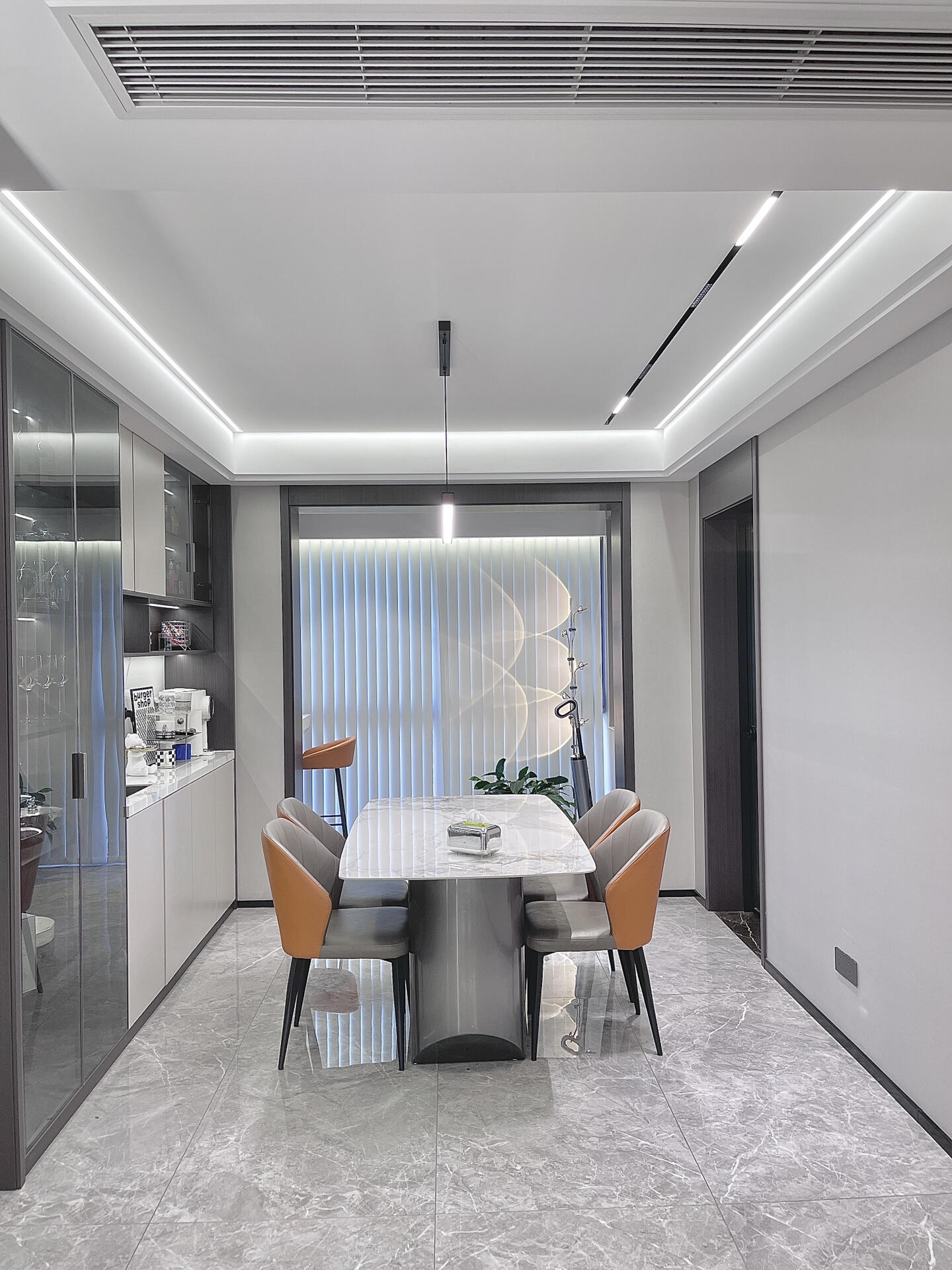 120平现代风格，以最简单的配色，做出最高级的效果品质！