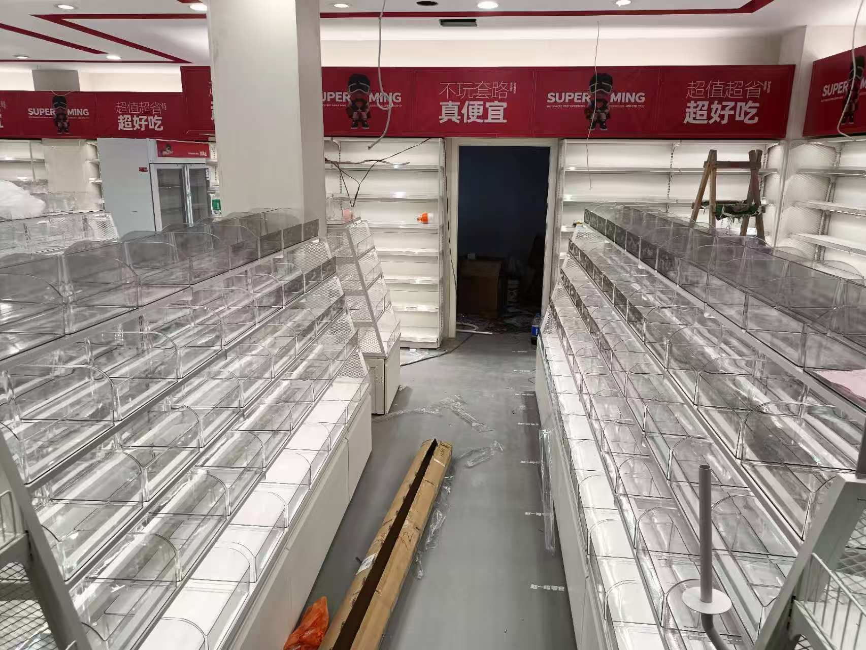 赵一鸣零食店128方，连锁品牌