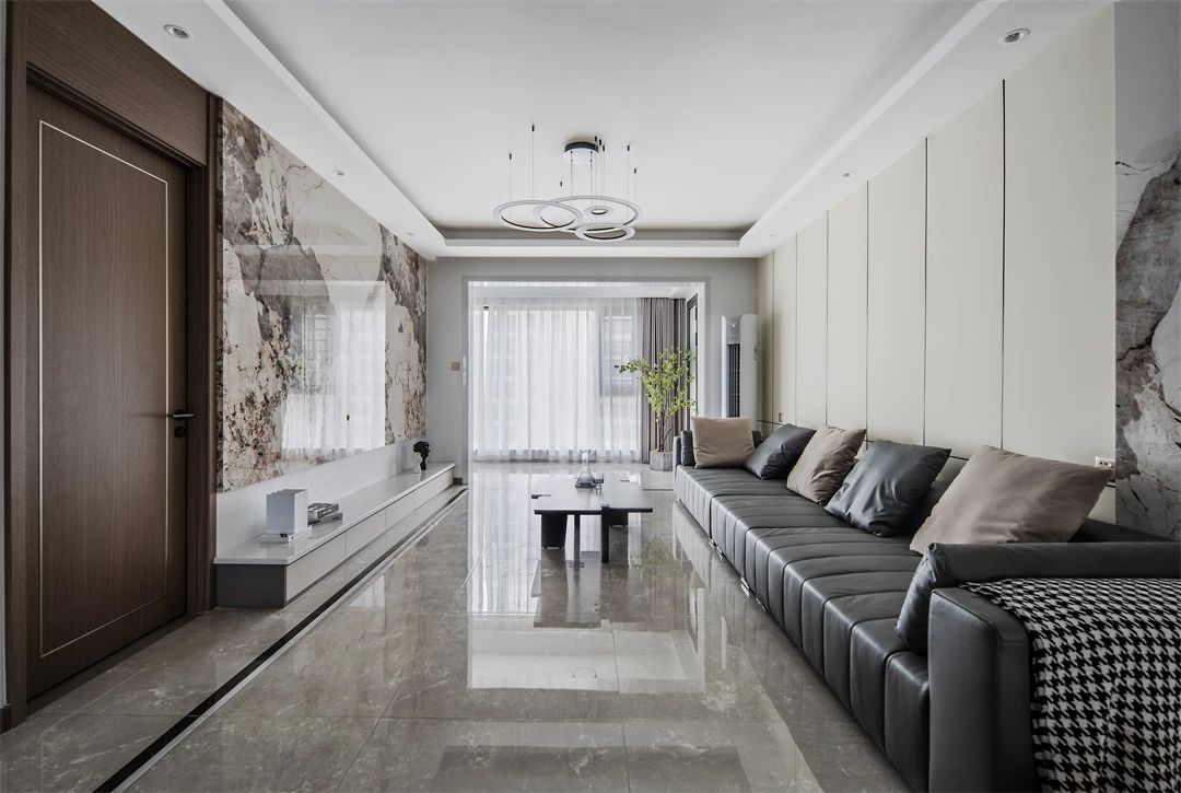 130平现代风格，简约而自在，打造与众不同的黑白格调！