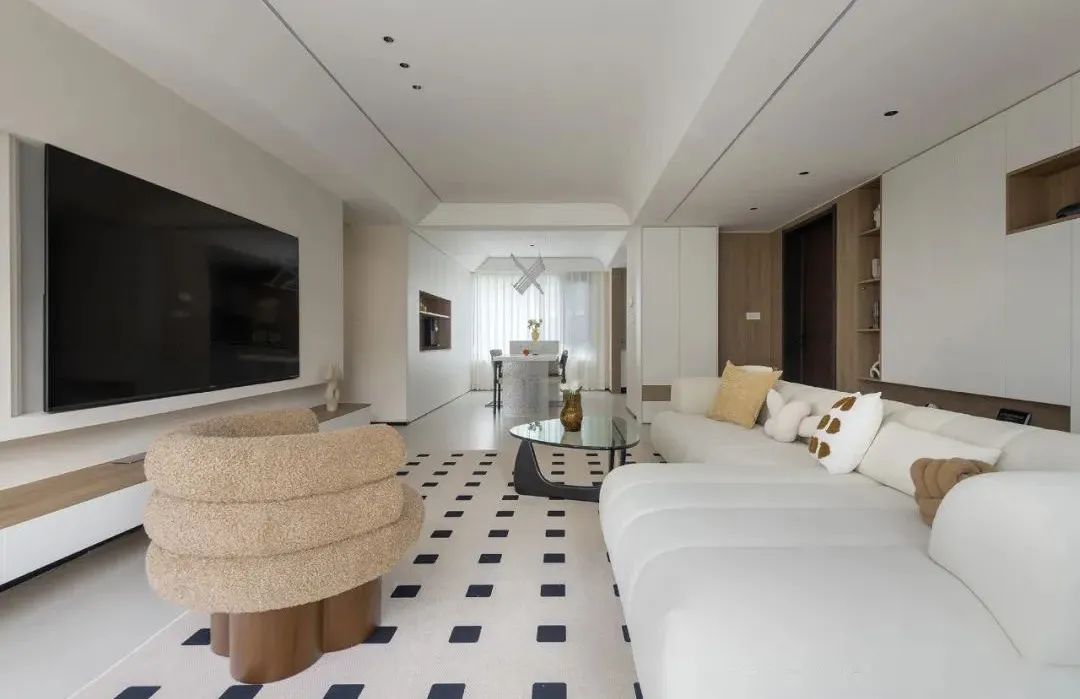 130平奶油极简风，简单温馨